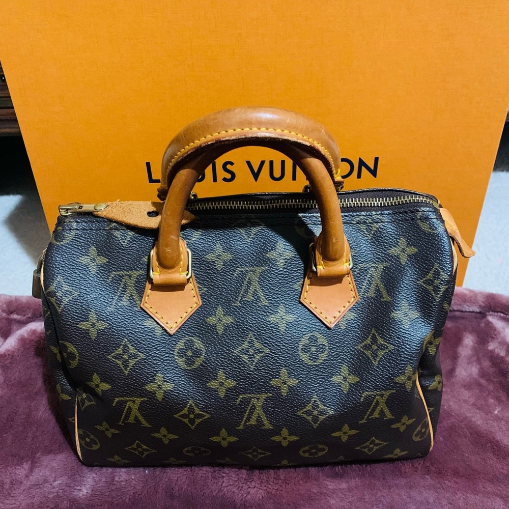 Louis Vuitton Speedy 25 - Picture 2 of 11